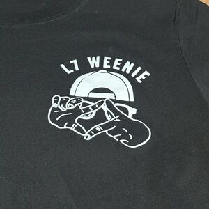 L7 weenie t with print on back